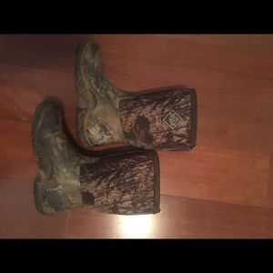 Muck boots